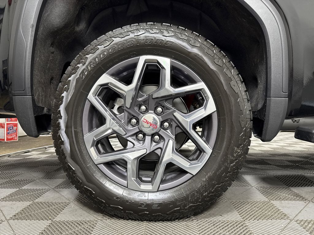 new 2025 GMC Sierra 1500 car, priced at $58,119