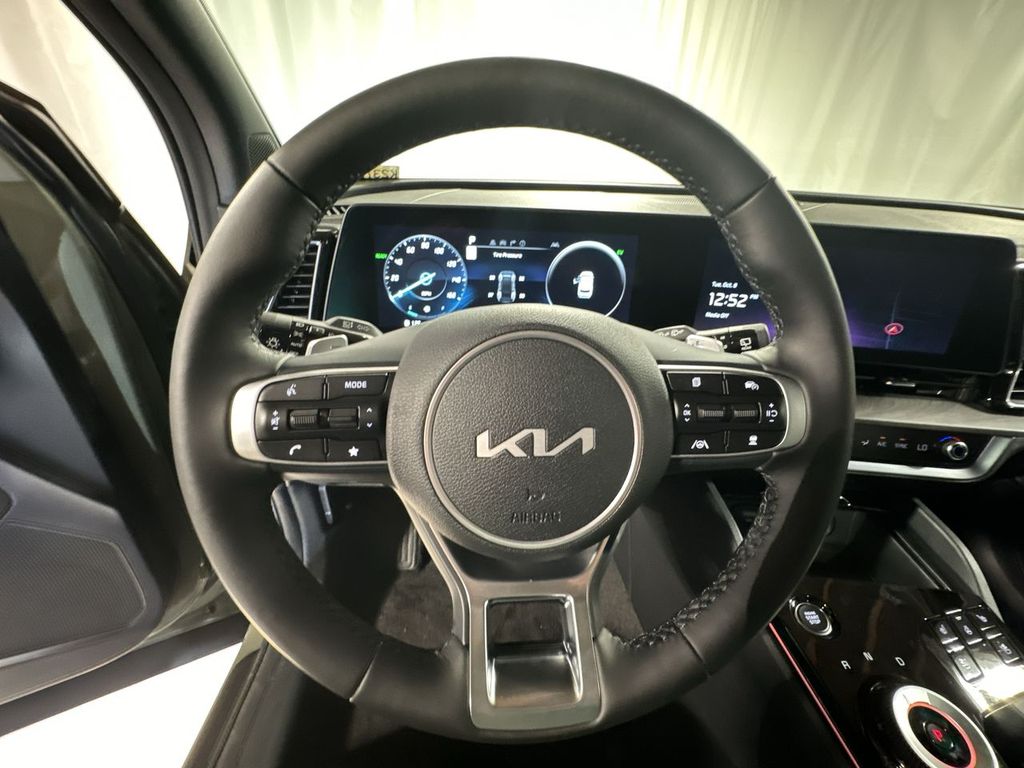 new 2025 Kia Sportage Plug-In Hybrid car, priced at $45,100