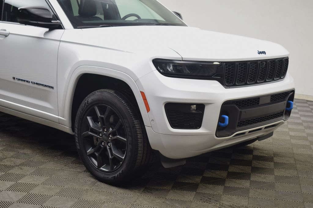 new 2025 Jeep Grand Cherokee car, priced at $55,330