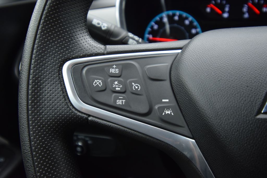 used 2022 Chevrolet Equinox car, priced at $17,700