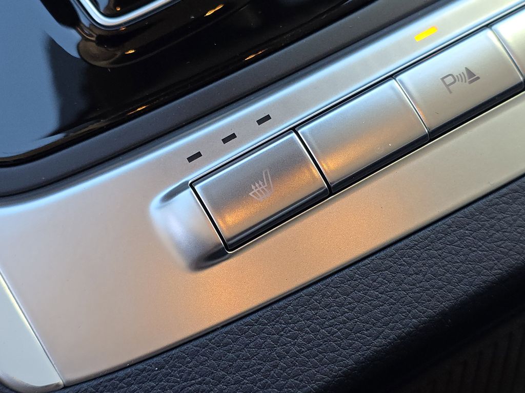 new 2026 Kia Carnival Hybrid car, priced at $43,116