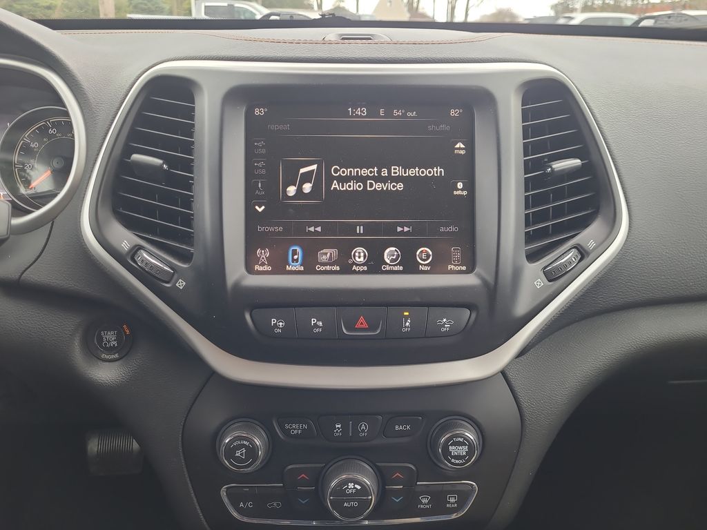 used 2015 Jeep Cherokee car, priced at $13,618