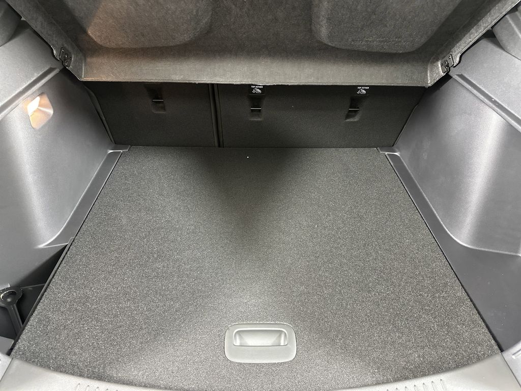 new 2025 Buick Envista car, priced at $31,085