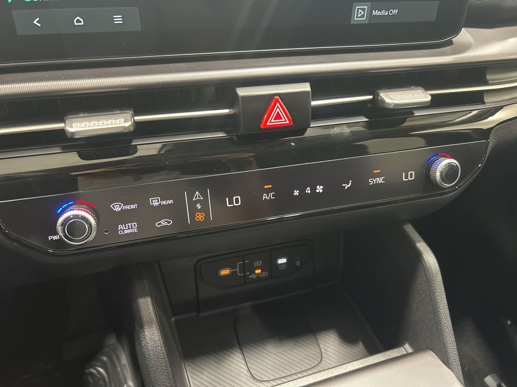 new 2026 Kia Sportage car, priced at $33,645