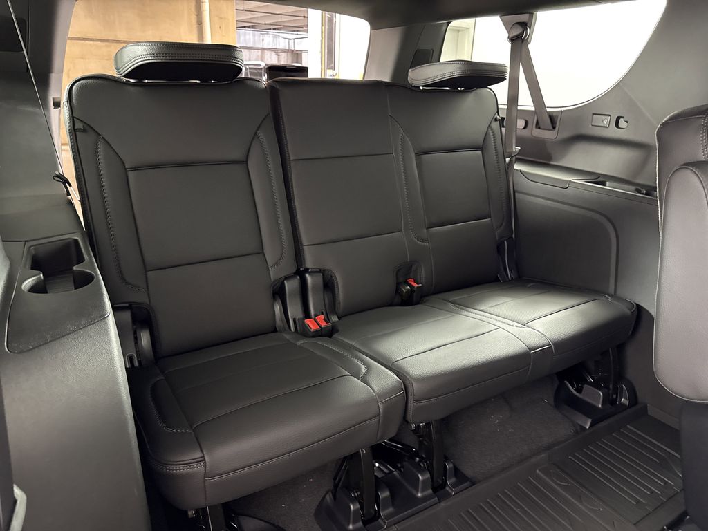 new 2025 GMC Yukon XL car, priced at $97,086