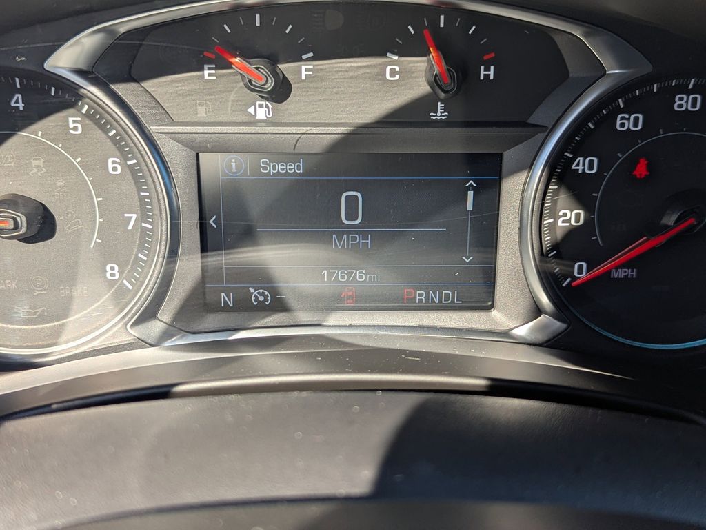 used 2023 Chevrolet Equinox car, priced at $20,991