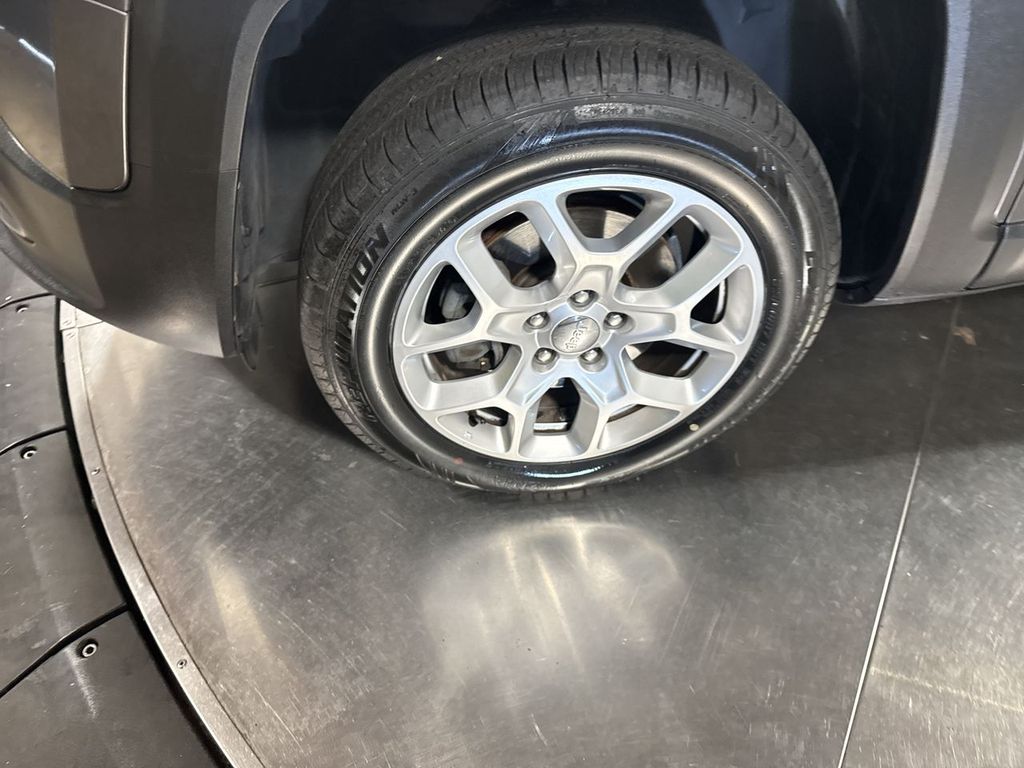 used 2016 Jeep Renegade car, priced at $11,394