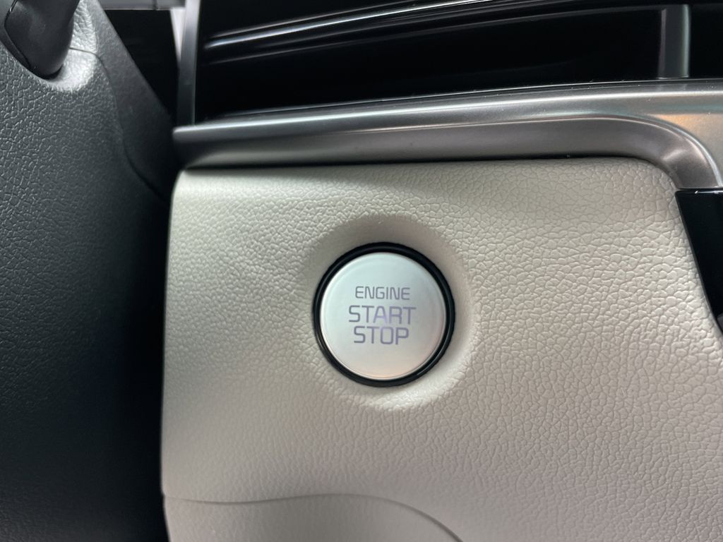 new 2025 Kia Sorento car, priced at $30,697