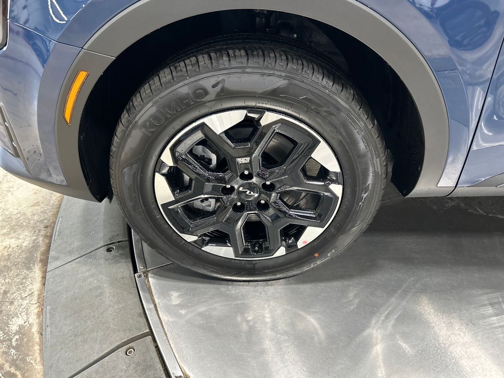 new 2025 Kia Sorento car, priced at $35,854
