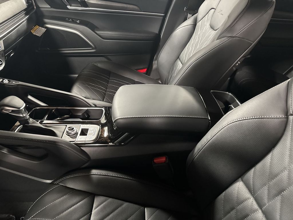 new 2025 Kia Telluride car, priced at $46,656