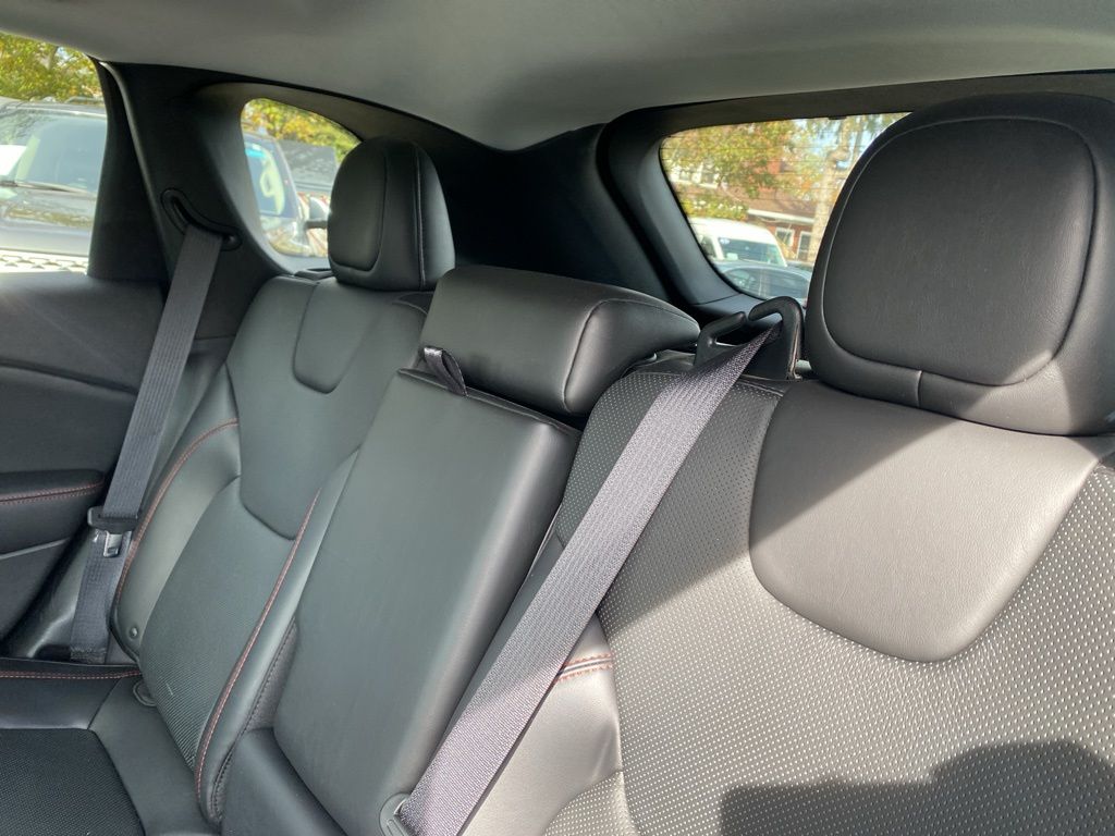 used 2019 Jeep Cherokee car, priced at $18,995