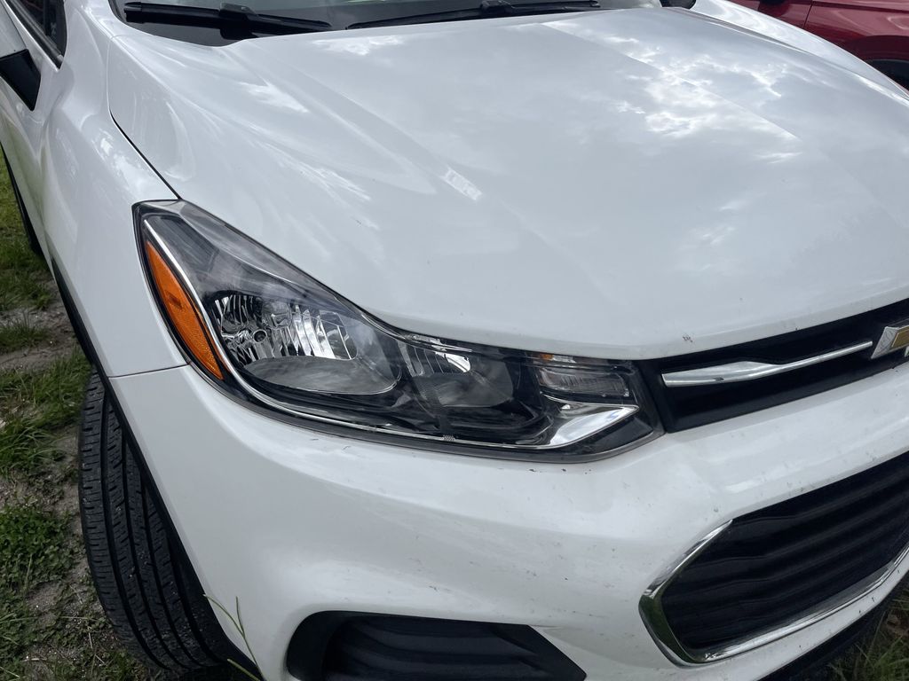 used 2022 Chevrolet Trax car, priced at $16,991