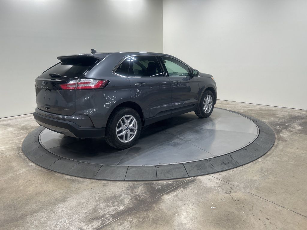 used 2022 Ford Edge car, priced at $25,895