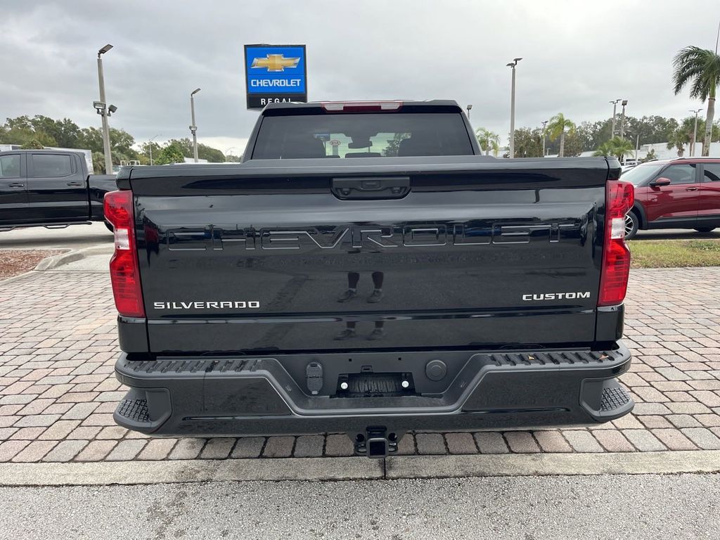 new 2025 Chevrolet Silverado 1500 car, priced at $40,371