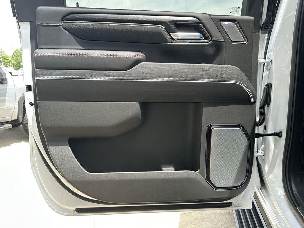 new 2025 GMC Sierra 2500HD car, priced at $94,054