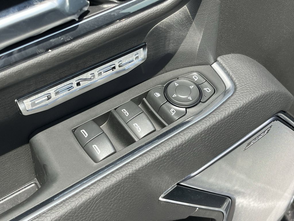 new 2025 GMC Sierra 1500 car, priced at $70,677