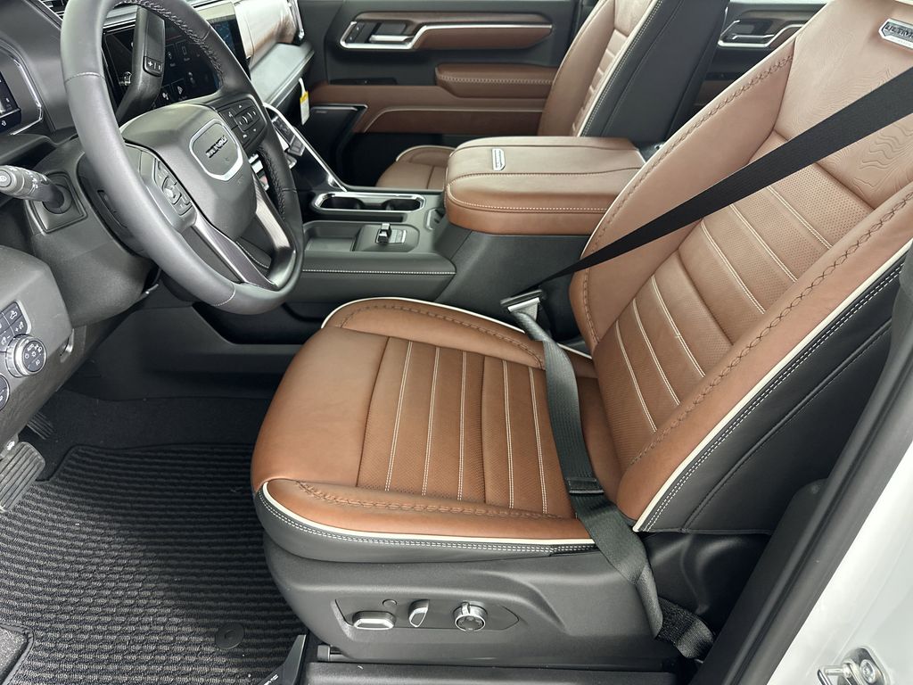 new 2025 GMC Sierra 2500HD car, priced at $93,552