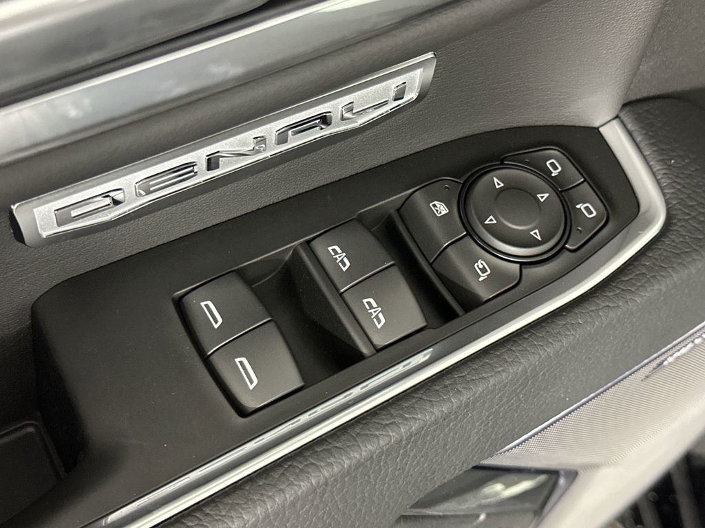 new 2025 GMC Sierra 1500 car, priced at $69,694