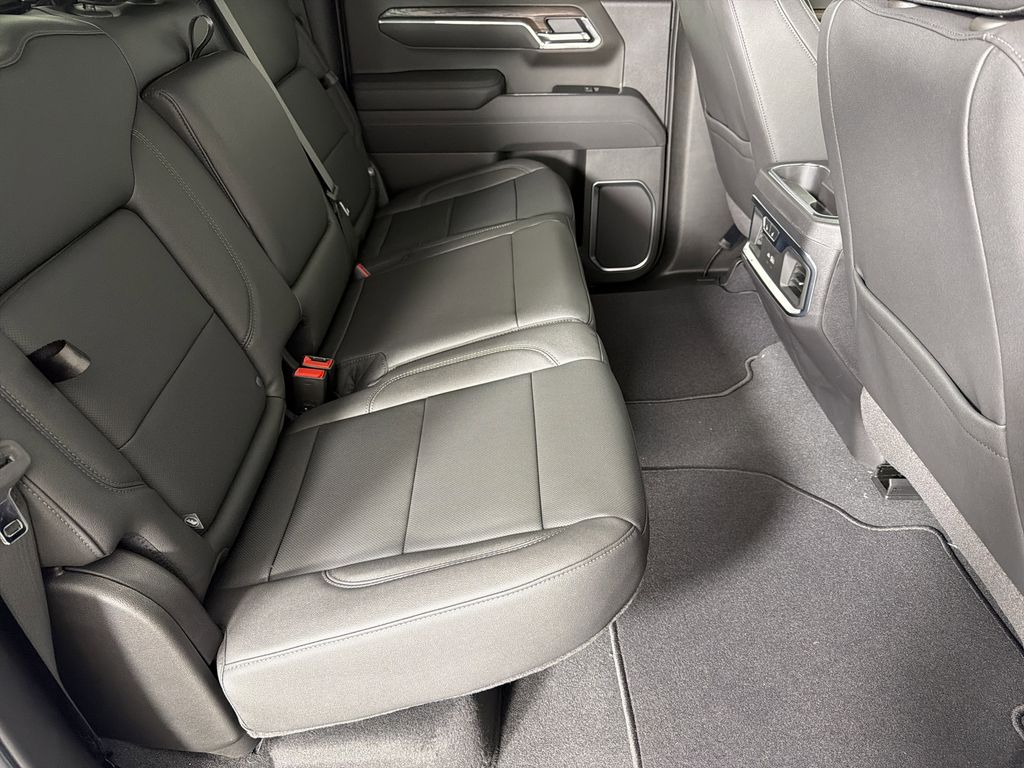 new 2026 GMC Sierra 1500 car, priced at $60,925