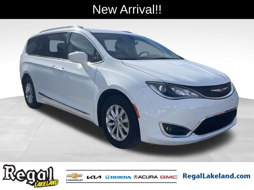 used 2019 Chrysler Pacifica car, priced at $13,991