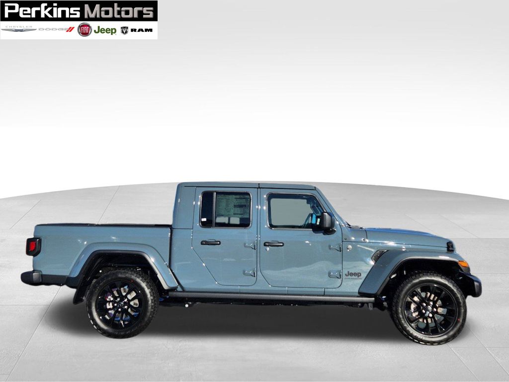 new 2025 Jeep Gladiator car, priced at $43,014