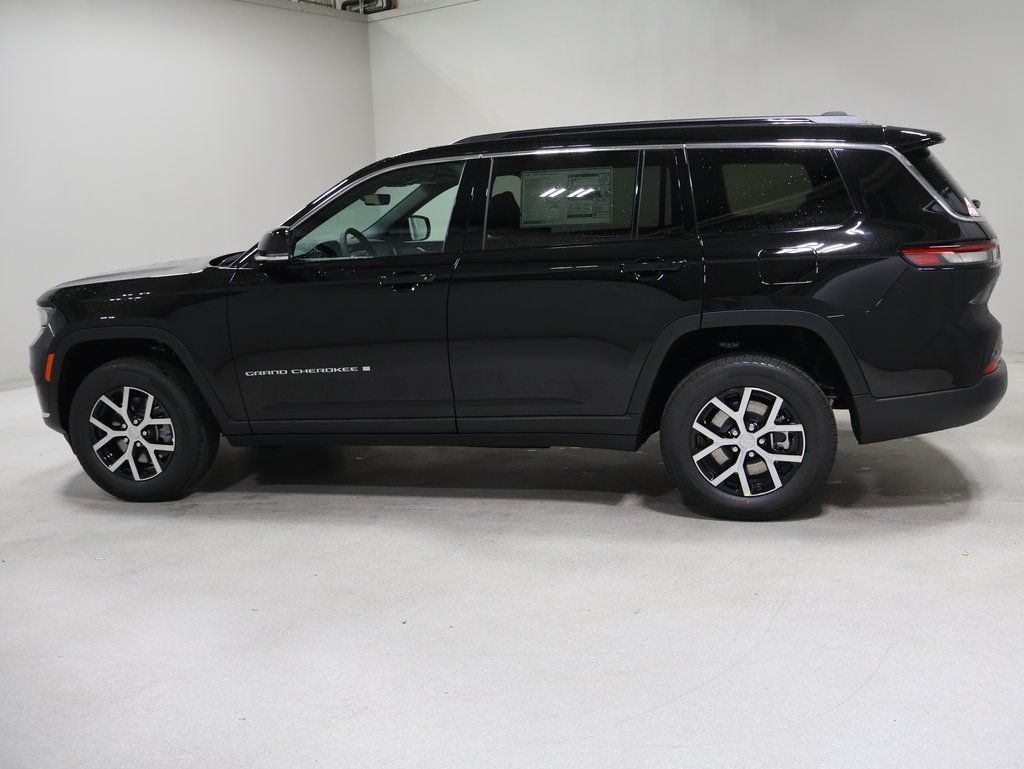 new 2025 Jeep Grand Cherokee L car, priced at $48,295