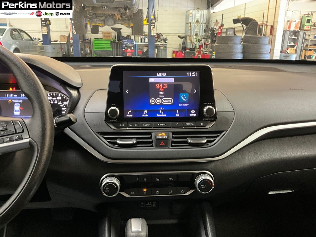 used 2022 Nissan Altima car, priced at $21,734