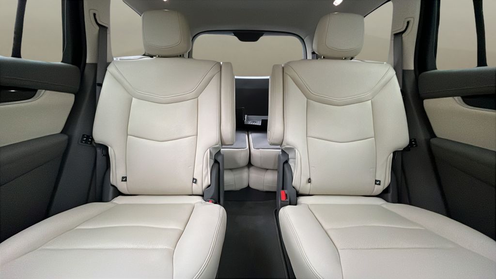 used 2021 Cadillac XT6 car, priced at $35,200
