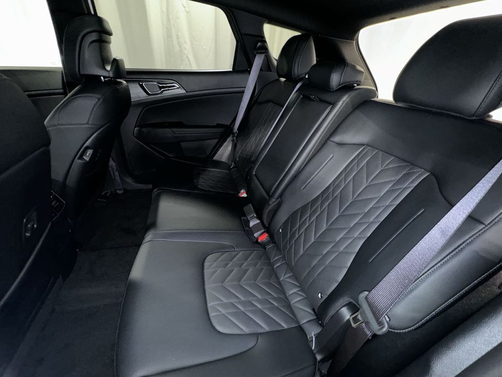 new 2025 Kia Sportage Plug-In Hybrid car, priced at $44,411