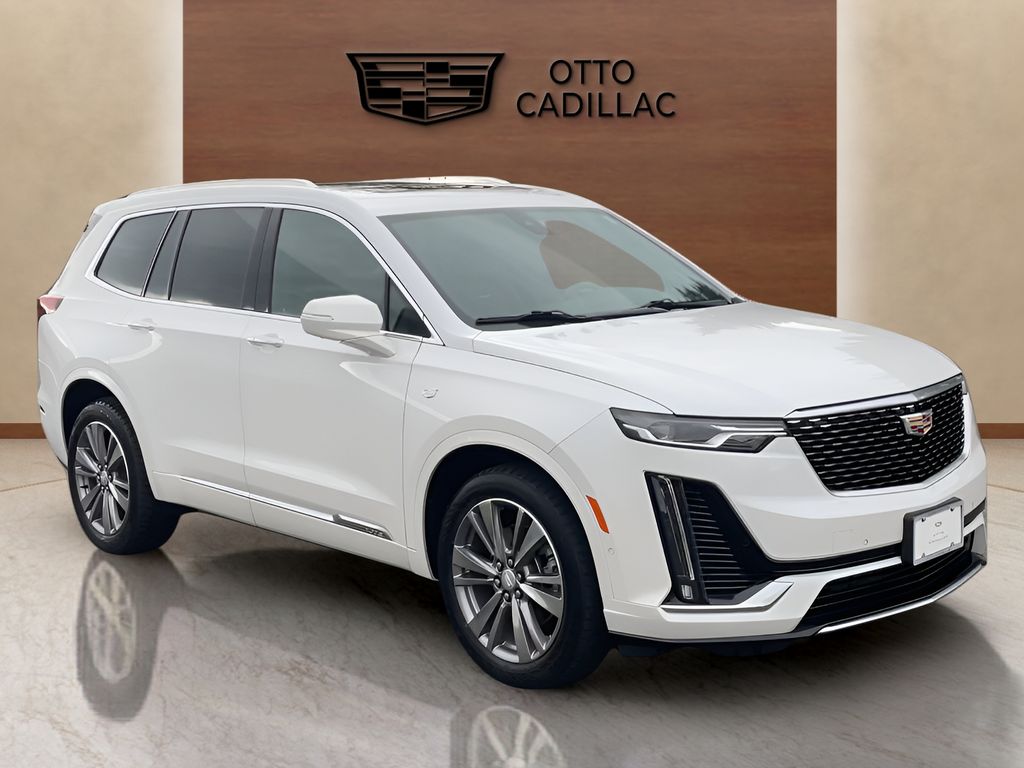 used 2022 Cadillac XT6 car, priced at $35,950
