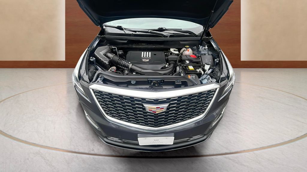 used 2021 Cadillac XT5 car, priced at $29,550