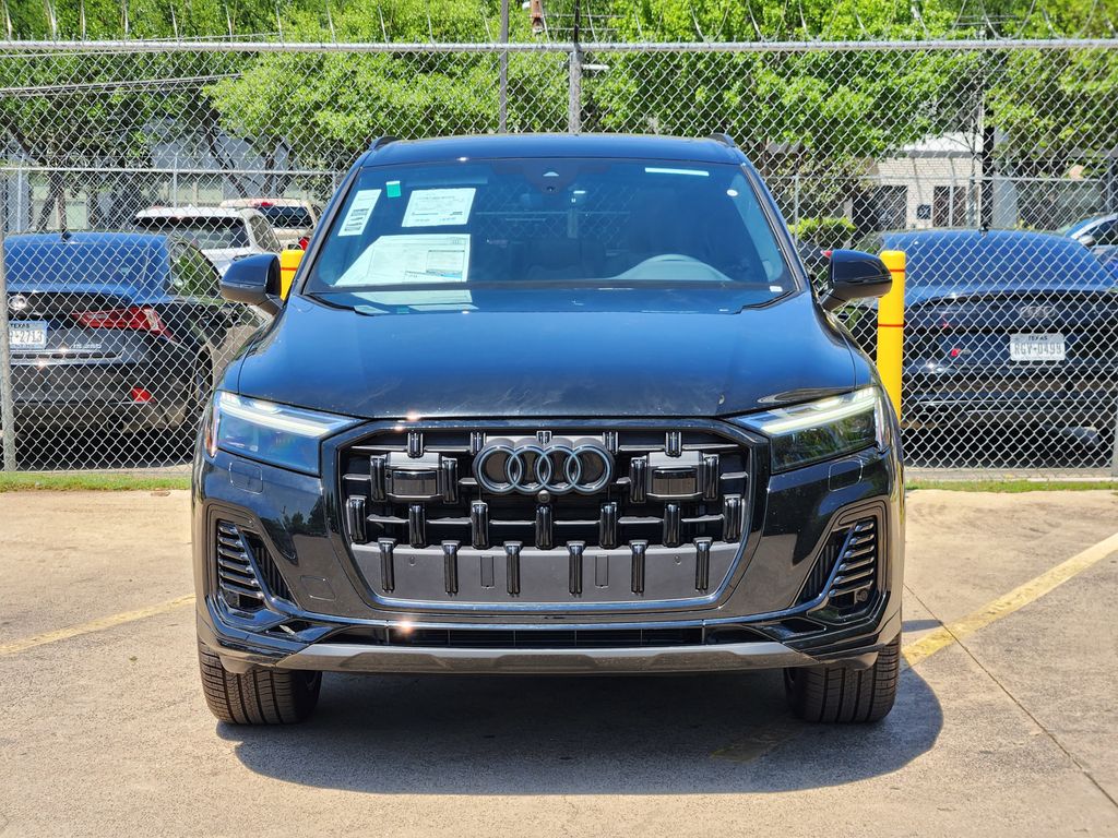 new 2025 Audi Q7 car, priced at $77,750