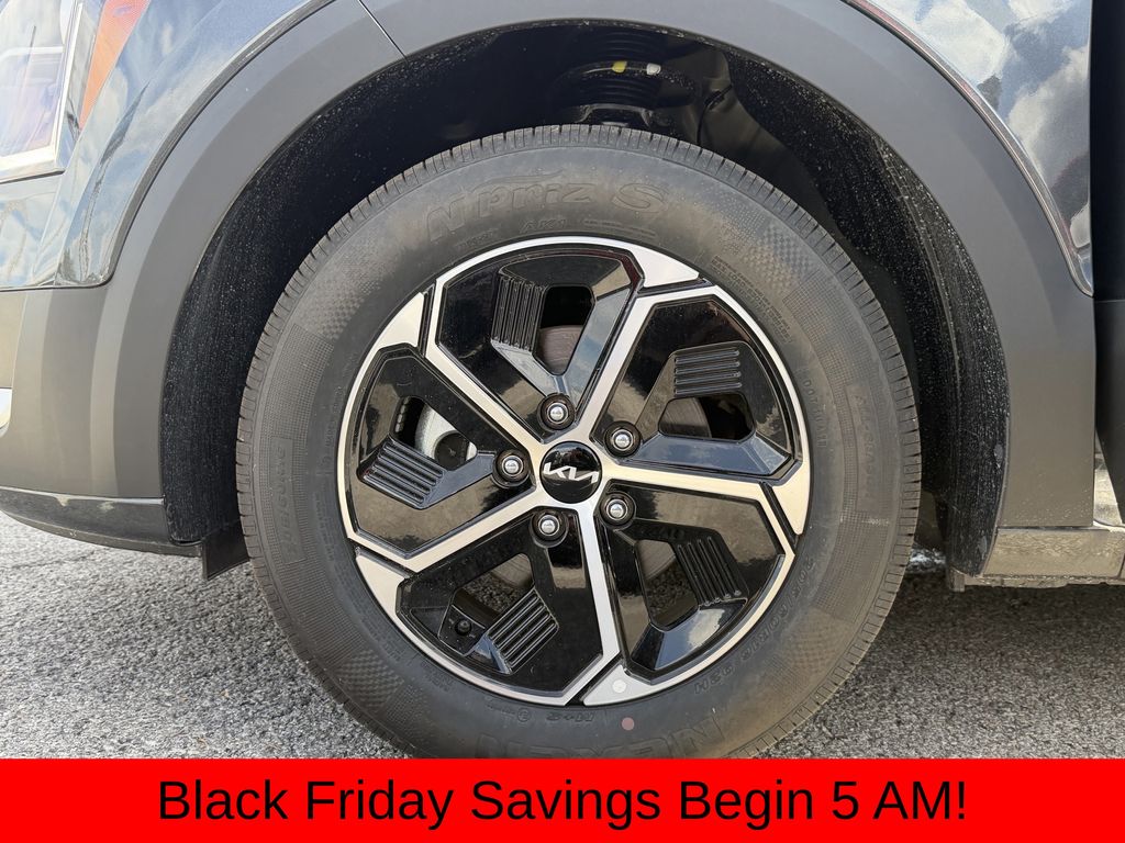 new 2025 Kia Niro car, priced at $27,663