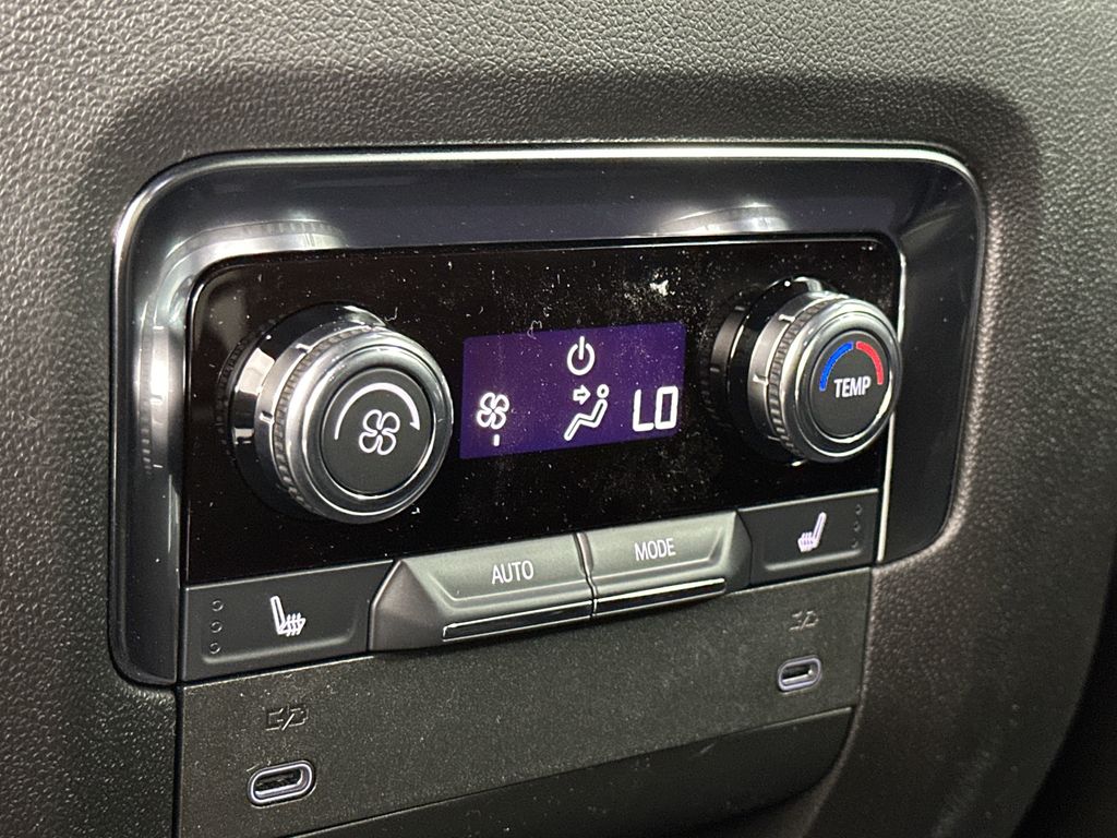 new 2025 GMC Yukon XL car, priced at $92,154