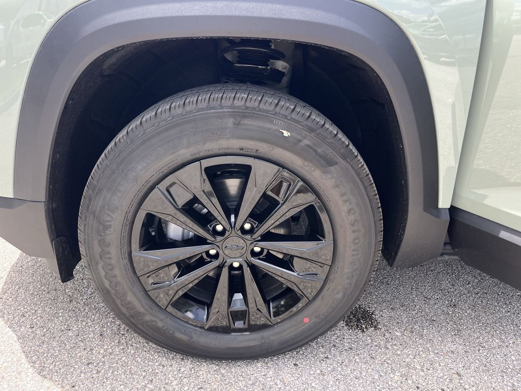 new 2026 Chevrolet Equinox car, priced at $28,893