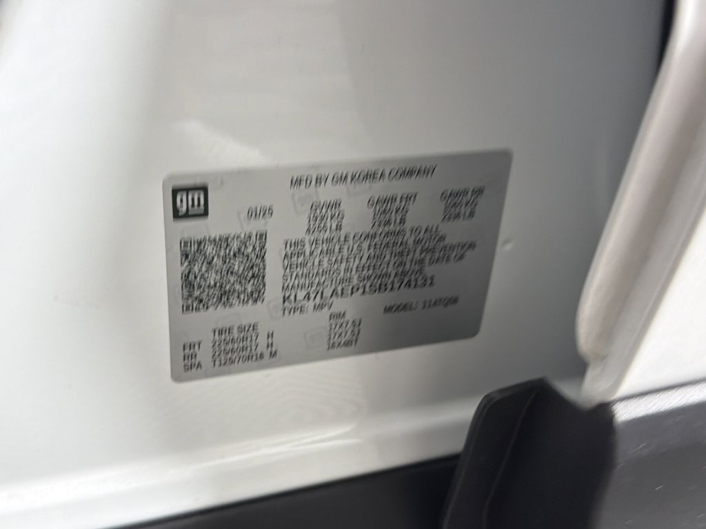 new 2025 Buick Envista car, priced at $24,280