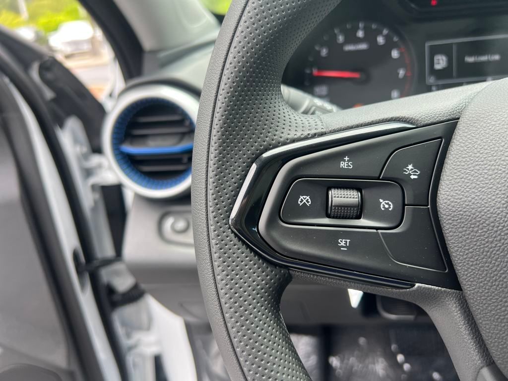 new 2025 Chevrolet Trax car, priced at $21,895