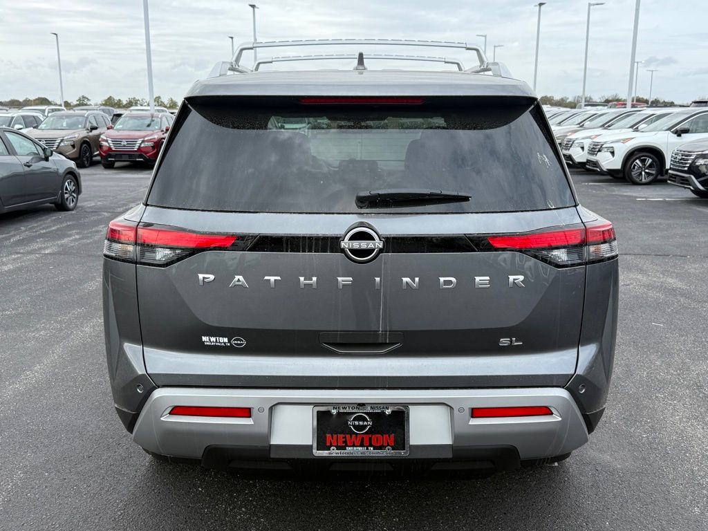 new 2024 Nissan Pathfinder car, priced at $40,475