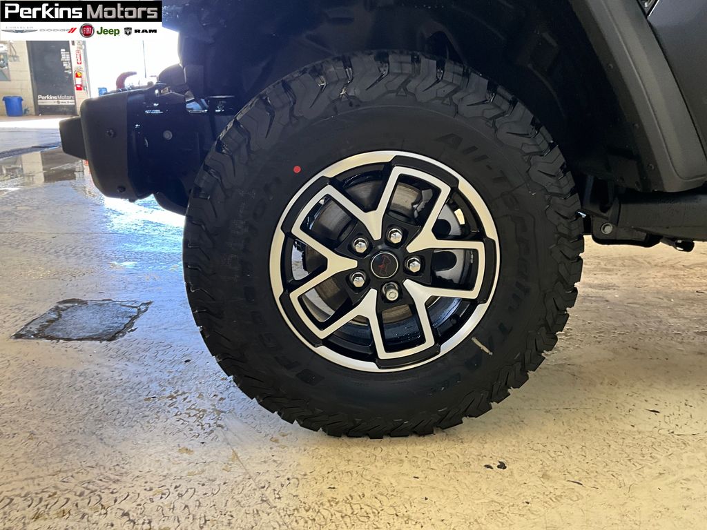 new 2025 Jeep Wrangler car, priced at $58,684