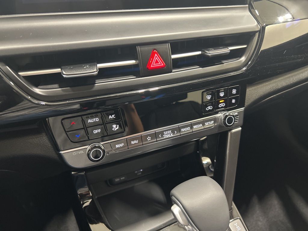 new 2026 Kia Seltos car, priced at $27,484