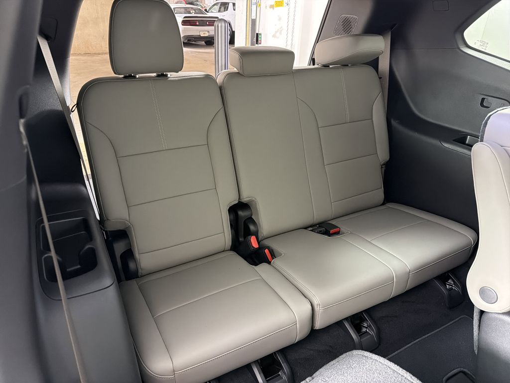 new 2026 GMC Acadia car, priced at $51,625