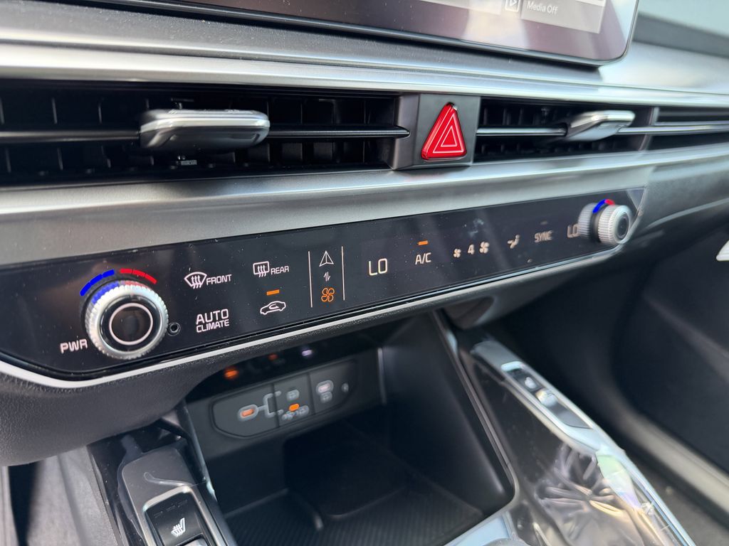 new 2026 Kia Sorento car, priced at $38,470