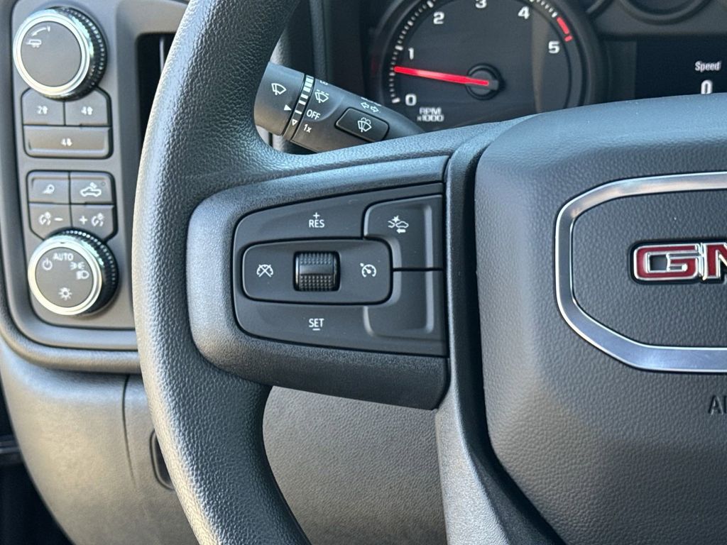 new 2024 GMC Sierra 2500HD car, priced at $59,495