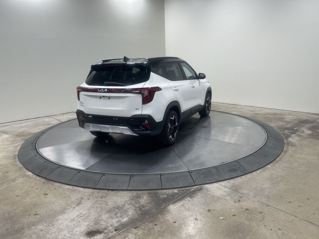 new 2026 Kia Seltos car, priced at $27,860