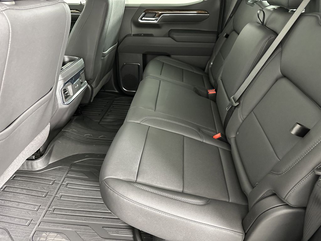 new 2025 GMC Sierra 1500 car, priced at $60,224