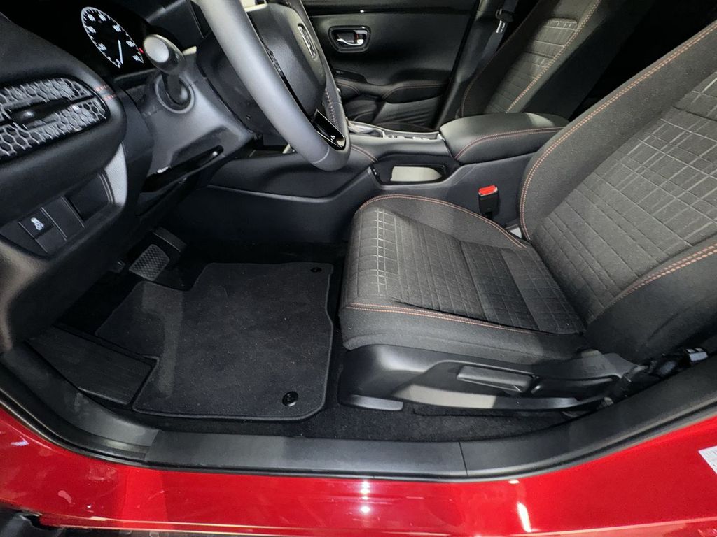 new 2025 Honda HR-V car, priced at $30,395