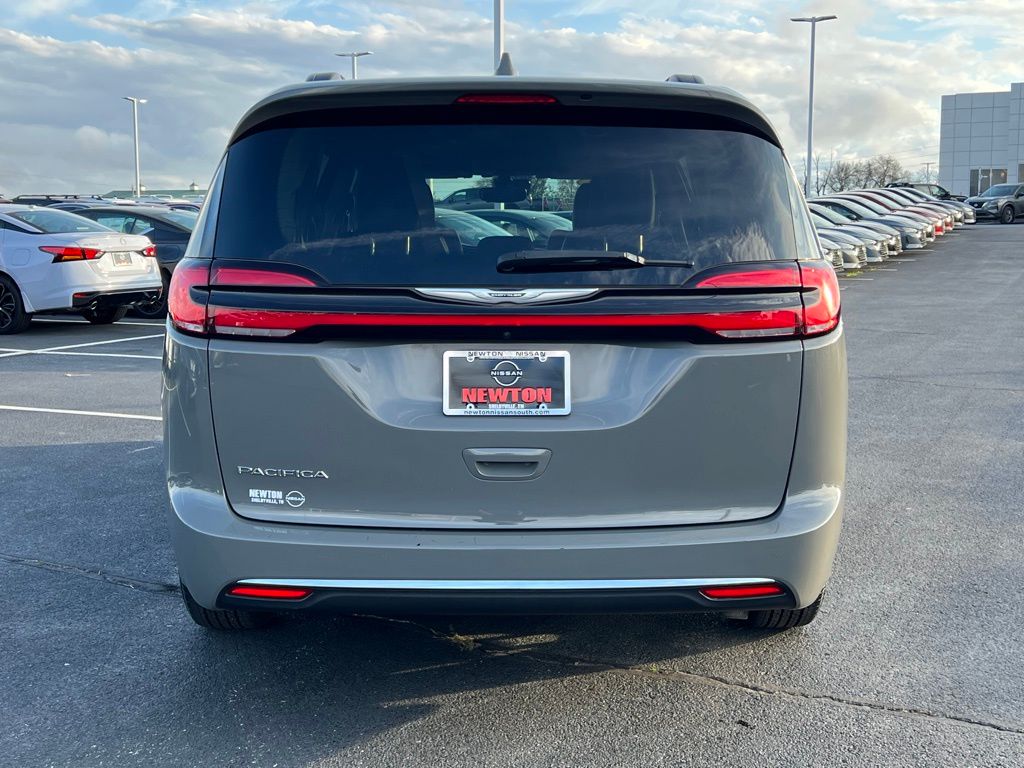 used 2022 Chrysler Pacifica car, priced at $26,000