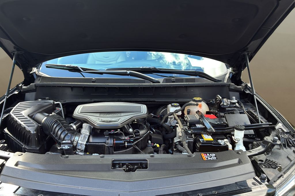 used 2022 Cadillac XT6 car, priced at $37,000
