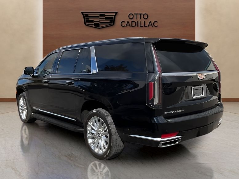 used 2023 Cadillac Escalade ESV car, priced at $69,800