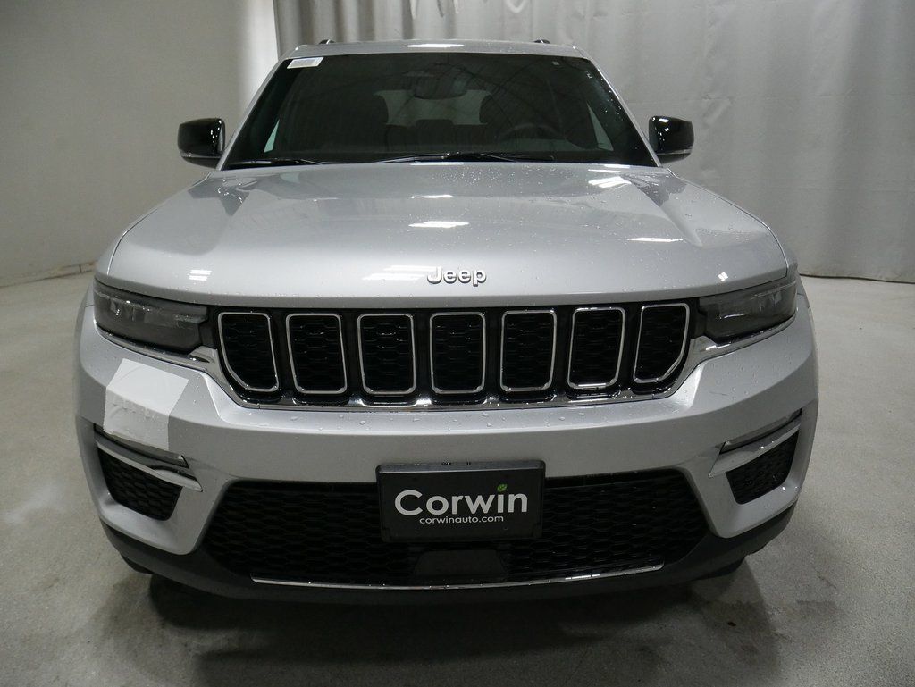 new 2024 Jeep Grand Cherokee car, priced at $47,420